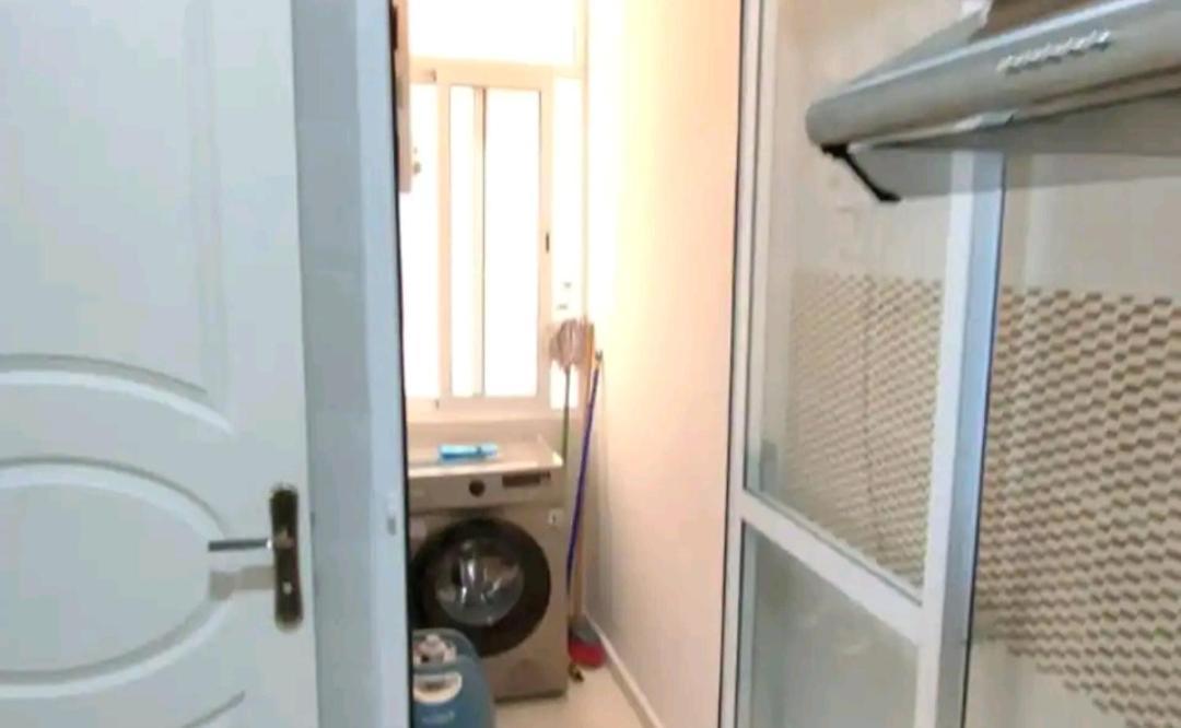 Nouvelle Appartement Climatise Pour Un Sejour De Top Tánger Exterior foto
